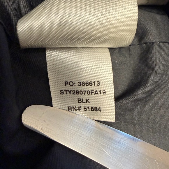 Patagonia Black Hooded Yosemite Falls Trench S - Picture 6 of 9